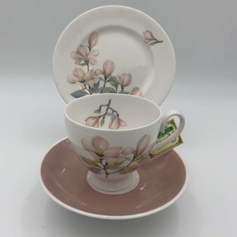 Royal Albert Trio
