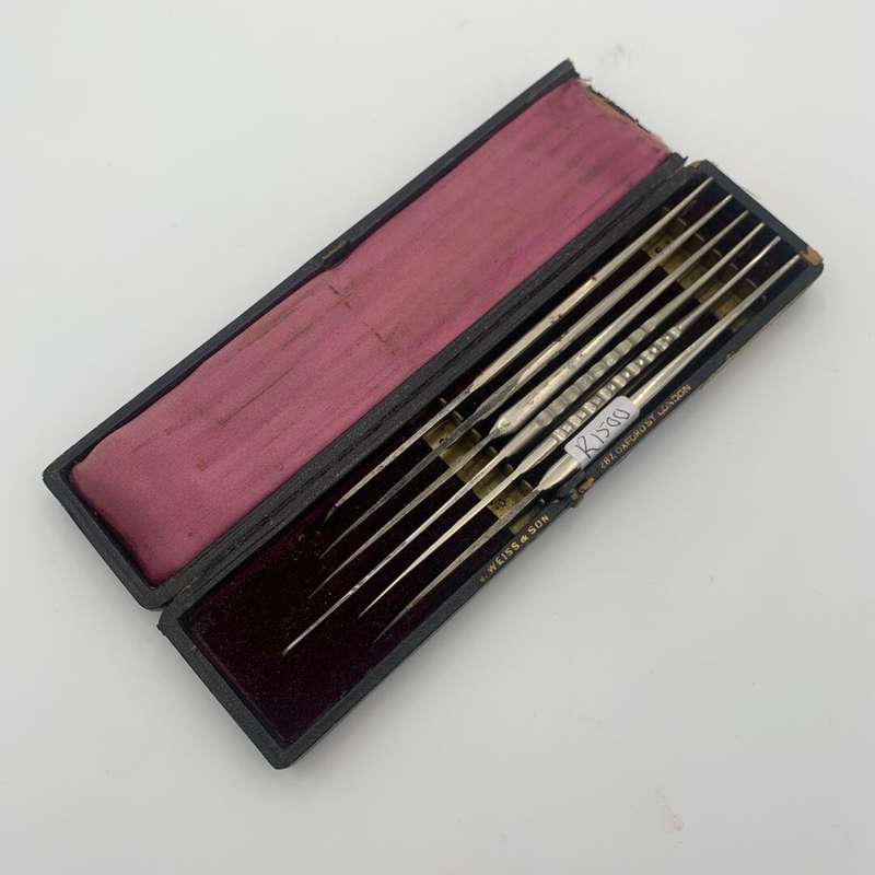 Weiss and Son Surgical Scalpel Set