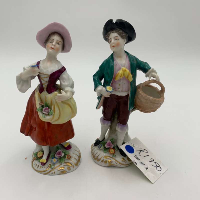 Set of 2 Flower Picking Figurines