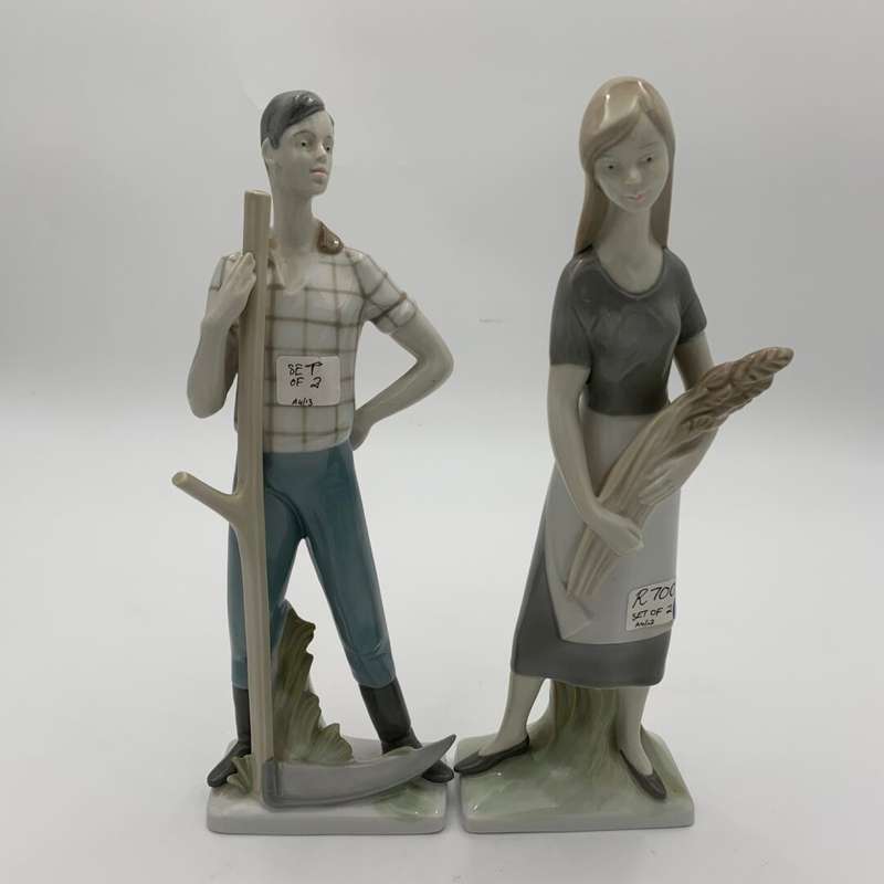 Set of 2 Figurines With Farming Equipment