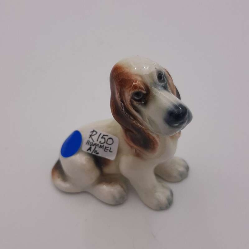 "W.Germany" Beagle Sitting Brown Figurine