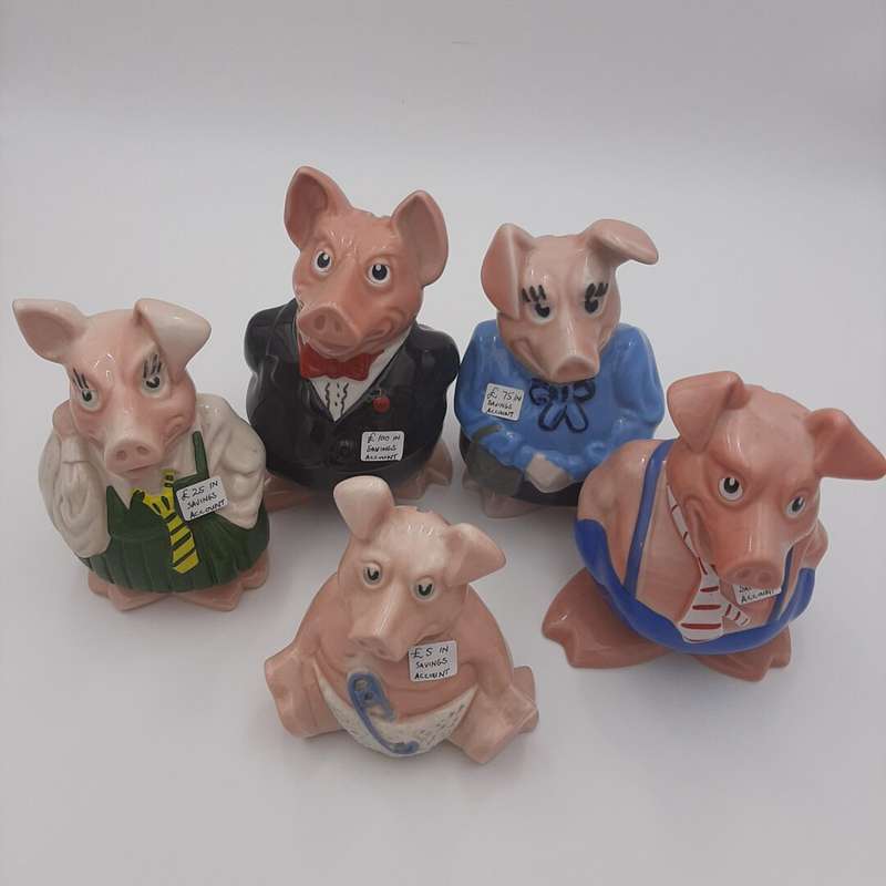 Set of 5 "Wade England" Piggy Banks