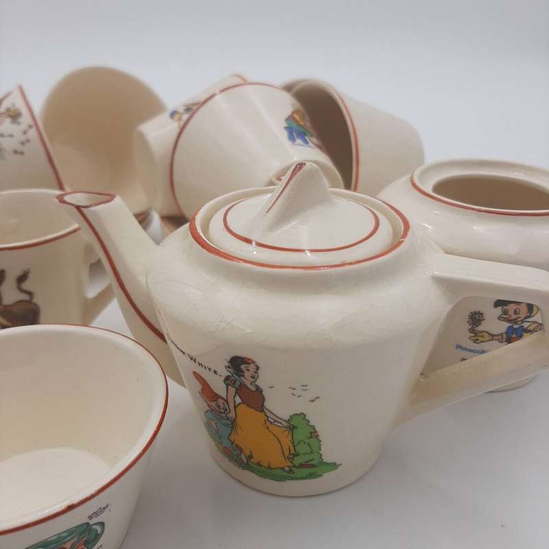 "Wade Heath" 1930 Walt Disney Childrens Tea Set