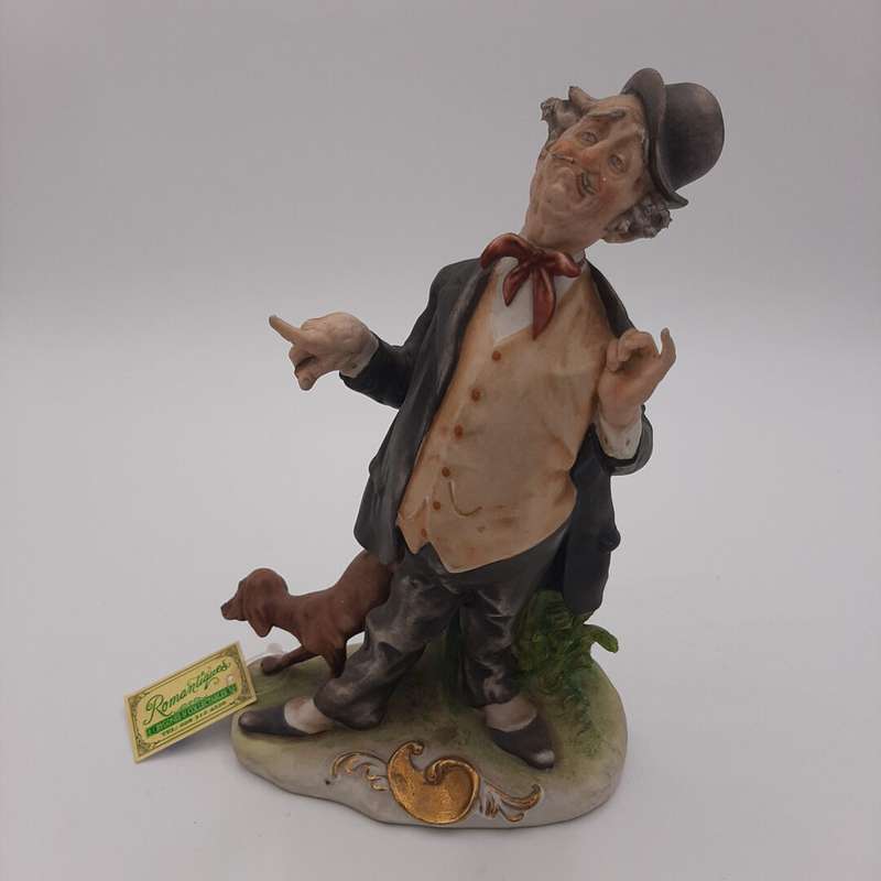 Figurine