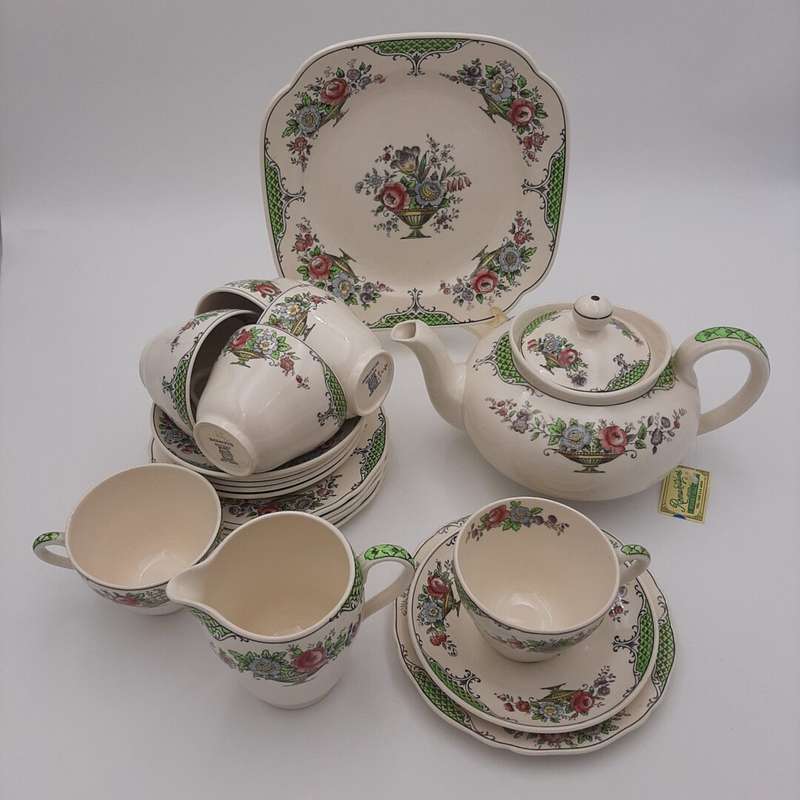 "Spode" Ellesmere Tea Set