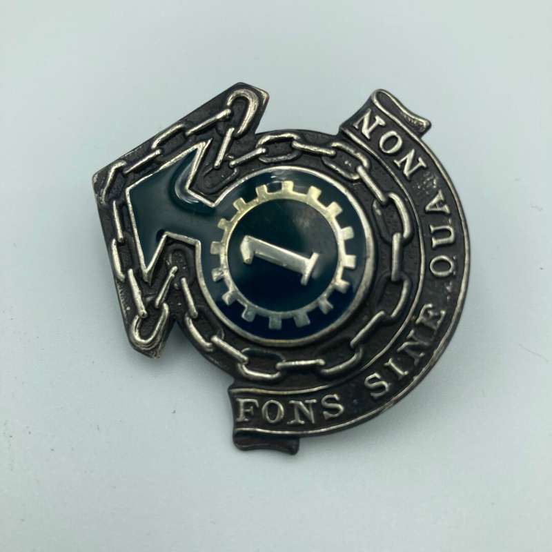 1 Maintenance Unit Cap Badge