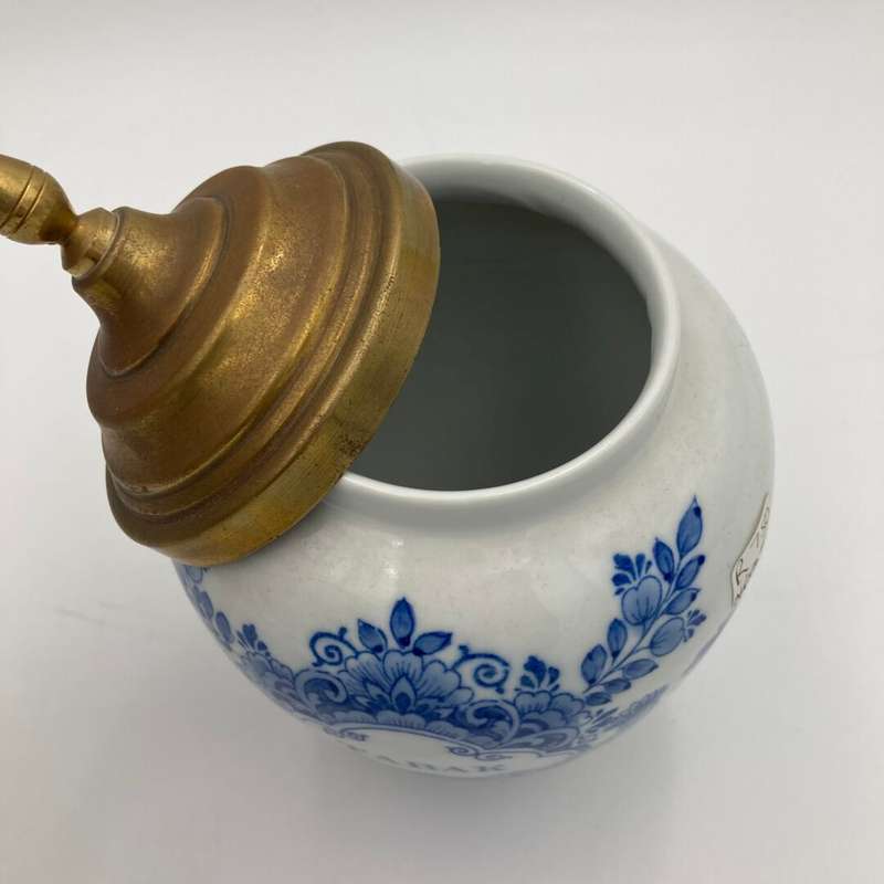Porcelain "Tobacco" Container
