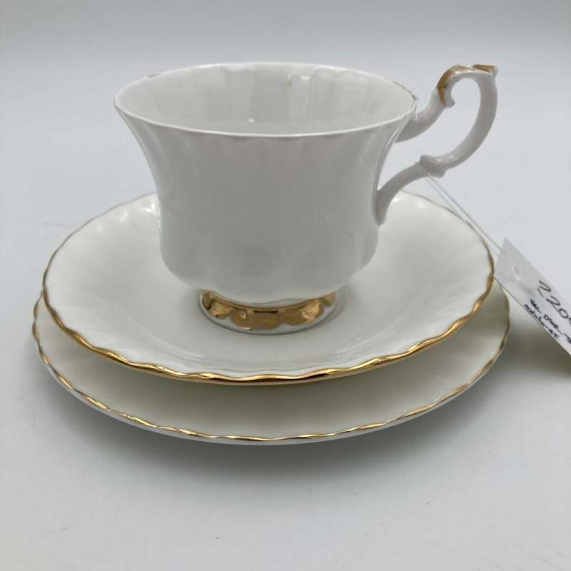 Royal Albert " Val "D" or" Trio
