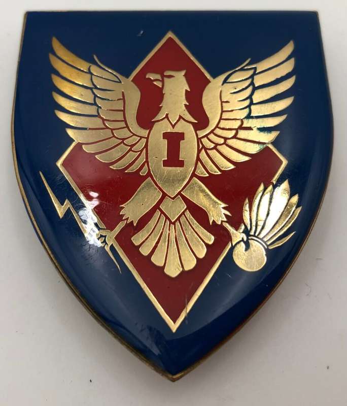 1 locating regiment (left) metal shoulder flash