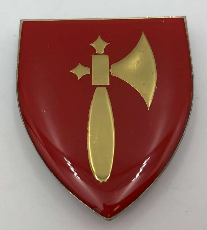 Winterberg commando (right) metal shoulder flash