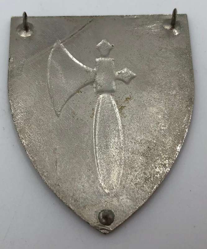 Winterberg commando (right) metal shoulder flash