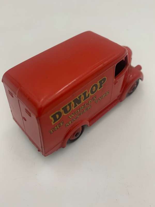 Dinky Toy Trojan Van 'Dunlop' No. 451 (1954-57)