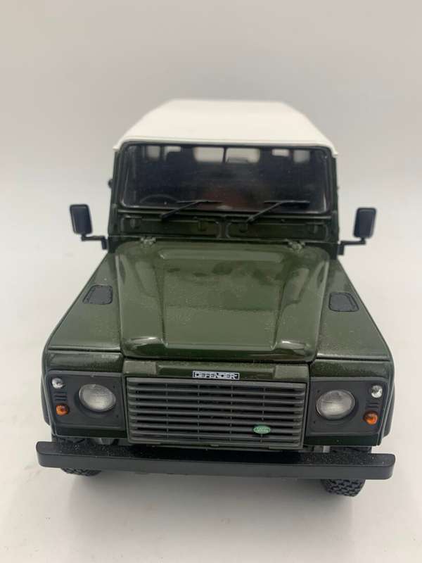 Universal Hobbies Land Rover Defender 90 Die Cast Model Car
