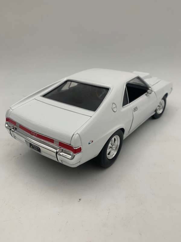 Auto World AMC Die Cast Model Car