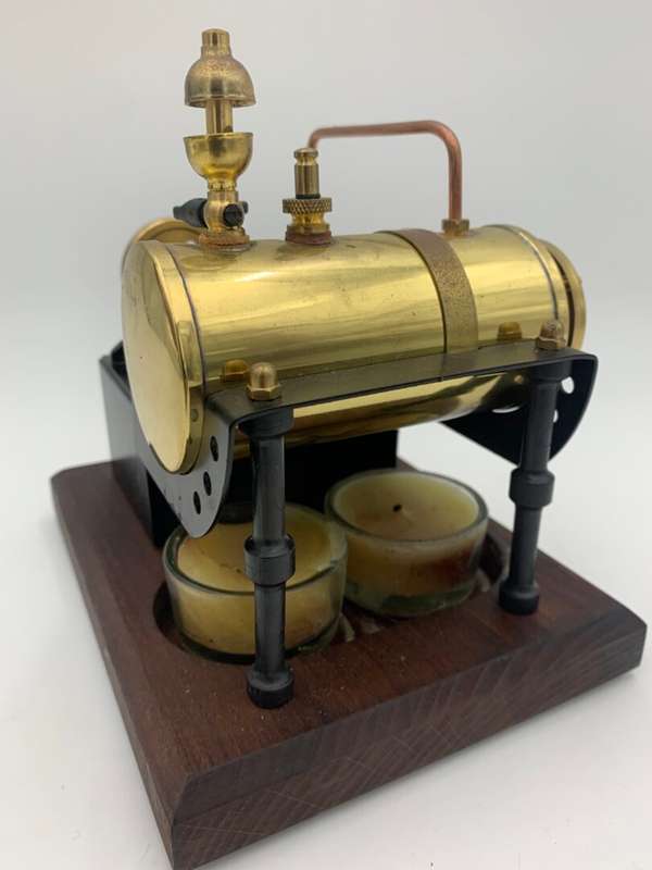 Wilesco D4 Steam Engine with Box