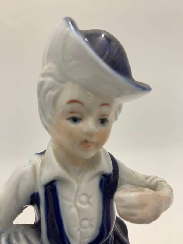 Delft Set of Two Figurines