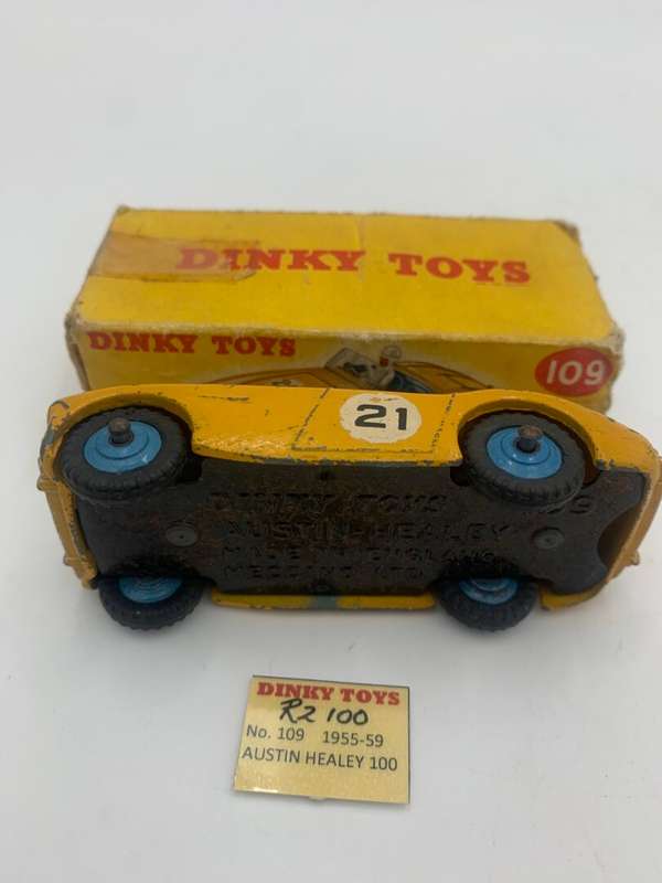 Dinky Toy Austin Healey 100 (1955-59)