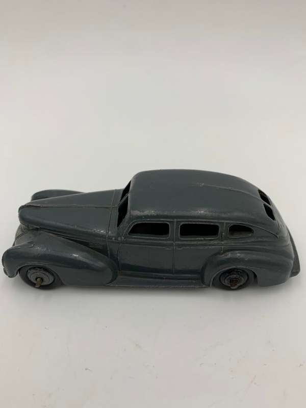 Dinky Toy Chrysler Royal Sedan (1947-50)