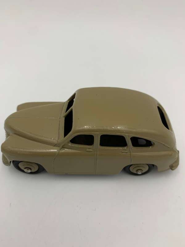 Dinky Toy Standard Vanguard (1949-54)
