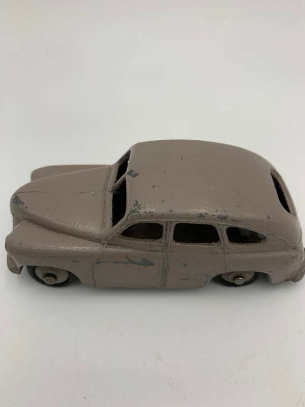 Dinky Toy Standard Vanguard (1948-49)
