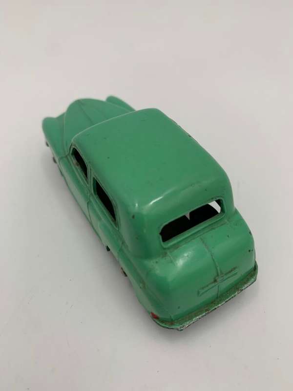 Dinky Toy Hillman Minx 1st Casting (1951-54)