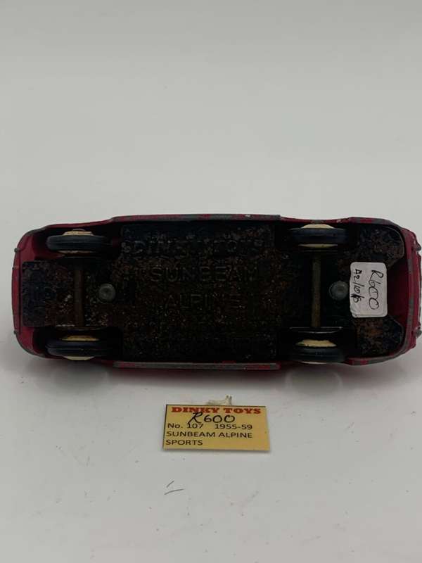 Dinky Toy Sunbeam Alpine Sports (1955-59)