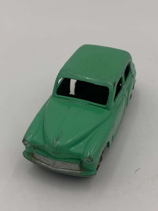 Dinky Toy Hillman Minx 2nd Casting (1951-54)