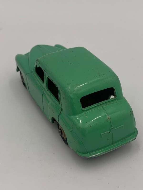 Dinky Toy Hillman Minx 2nd Casting (1951-54)
