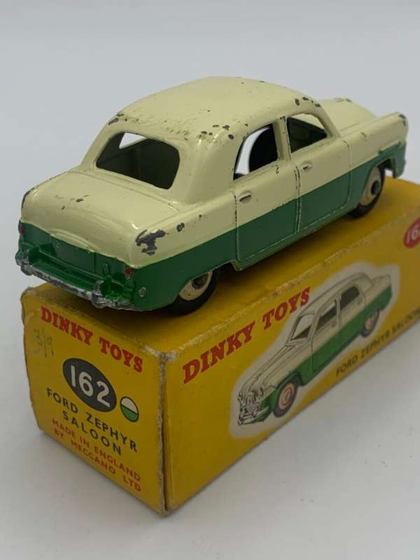 Dinky Toy Ford Zaphyer MK.1 (1956-60)