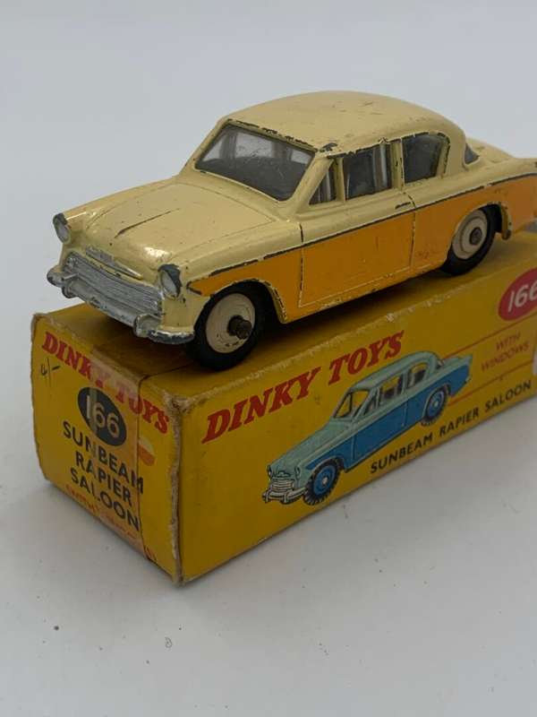Dinky Toy Sunbeam Rapier (1958-63)