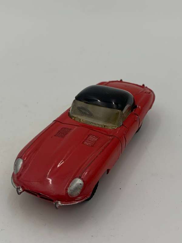 Dinky Toy Jaguar E Type (1962-67)