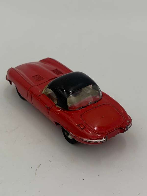 Dinky Toy Jaguar E Type (1962-67)