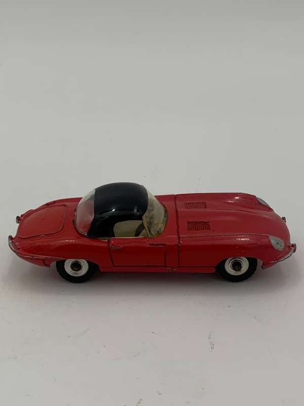 Dinky Toy Jaguar E Type (1962-67)