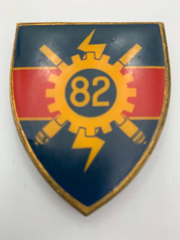 SADF 82 Tech Depot. Stores Step Out Metal Flash