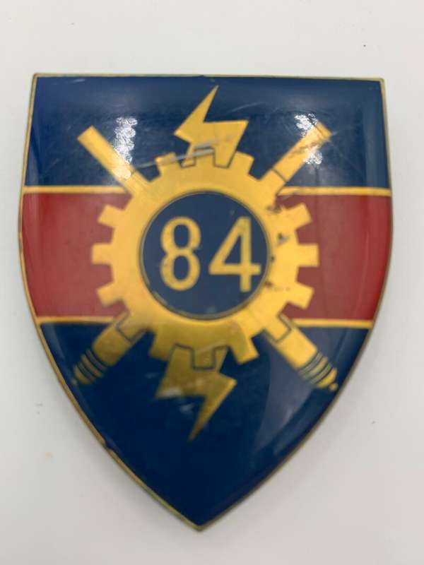 SADF 84 Tech Depot. Stores Step Out Metal Flash