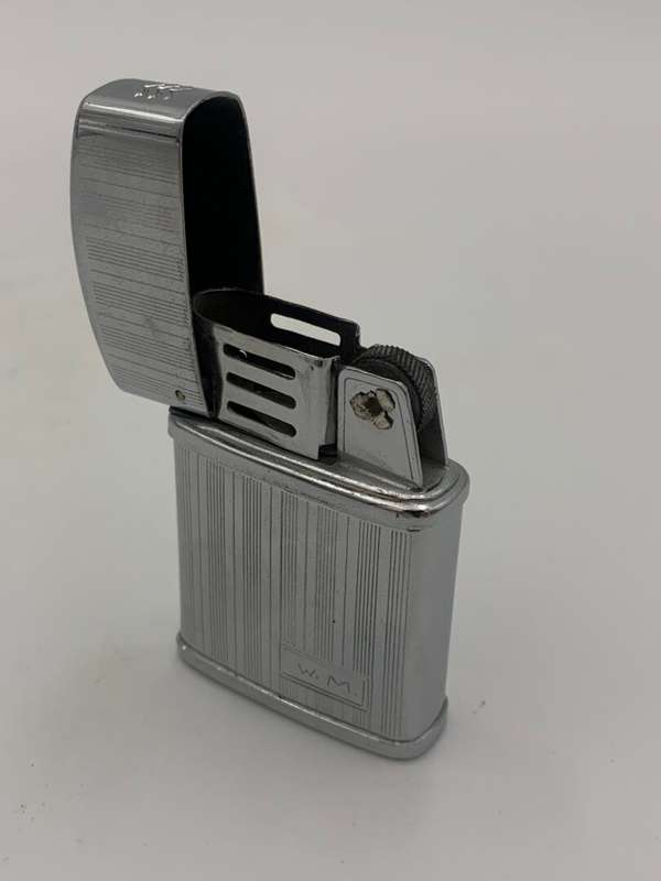 Vintage Penguin Super Lighter (Working)