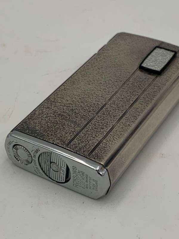 Antique Ronson Varaflam Electronic Lighter - Working