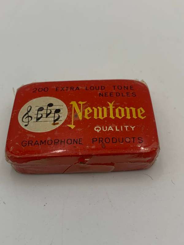 Antique Collectable Record Needles in Tin - Newtone