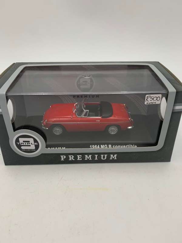 9 Triple Premium MGB 1964 Car in Box