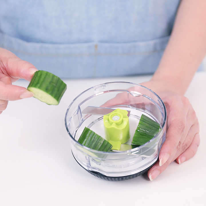 Low Price Stainless Steel Simple Green Handheld Cutter Vegetable Kitchenware Grater Set