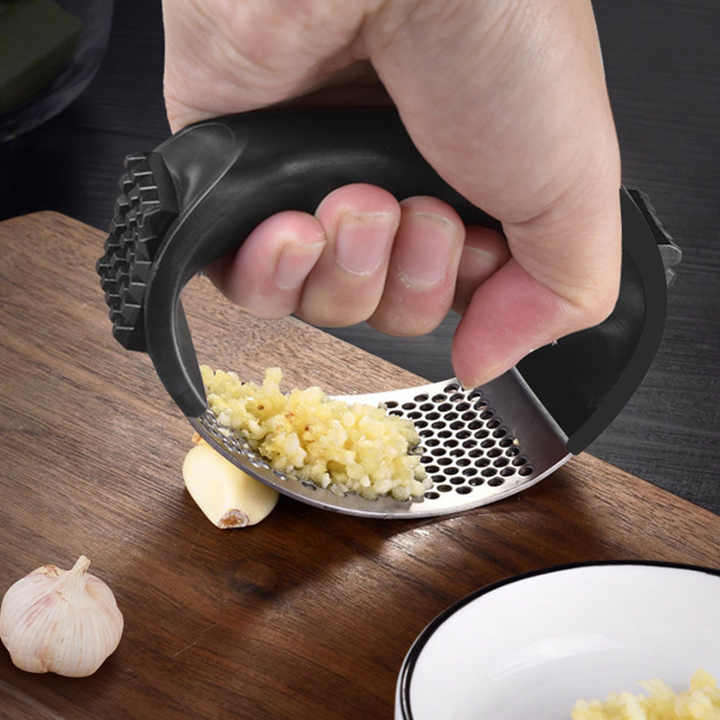 Manual Garlic Crusher Chopper Stainless Steel Garlic Press With Plastic Handle Kitchen Gadgets