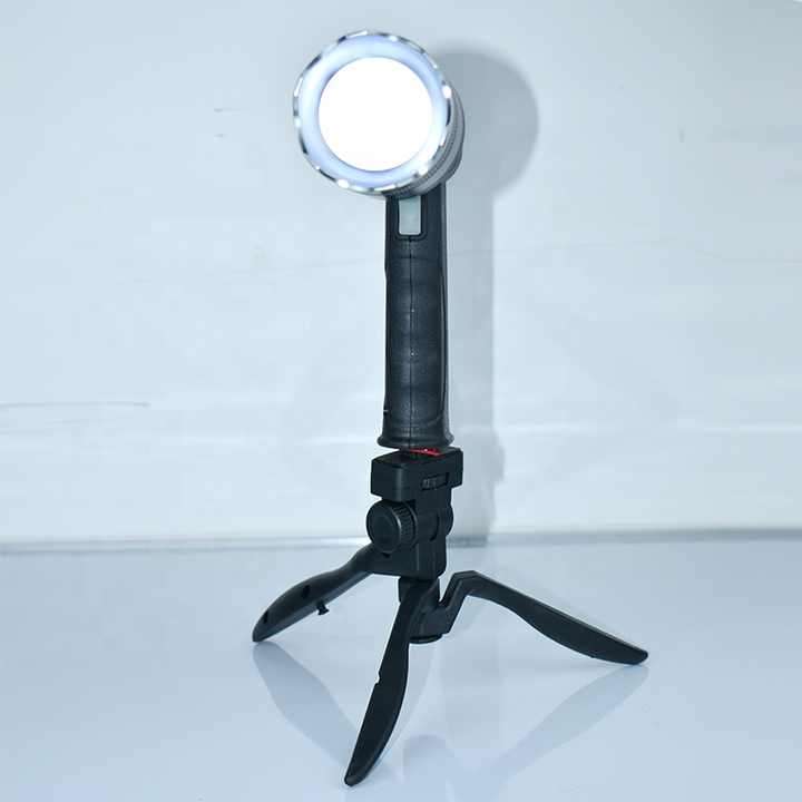 MULTIFUNCTIONAL PISTOL LIGHT