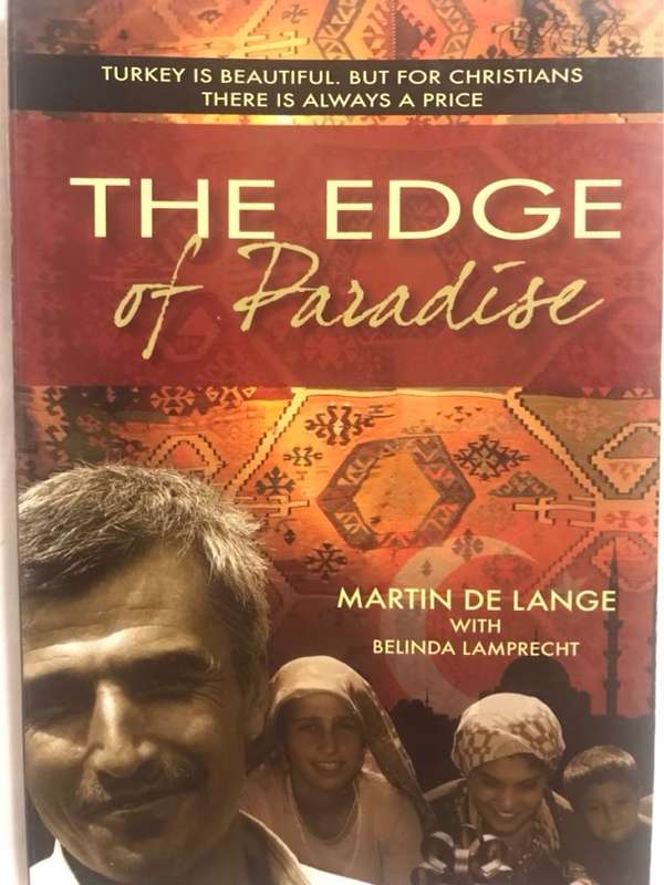 The Edge of Paradise - Martin De Lange, Belinda Lamprecht