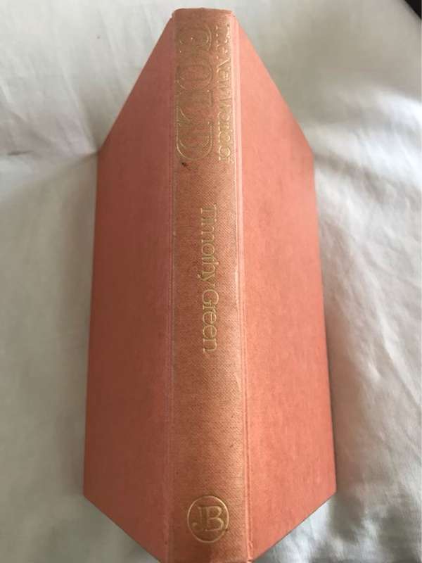 The New World of Gold - Timothy Green
