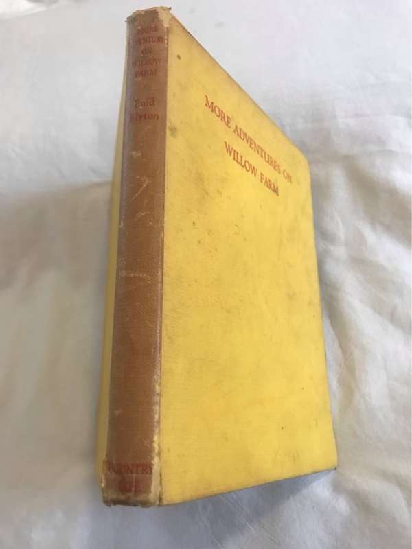 More Adventures on Willow Farm - Enid Blyton