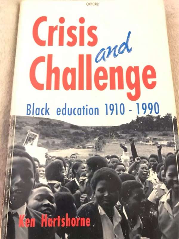 Crisis and challenge, black education 1910-1990 - Kenneth Brown Hartshorne