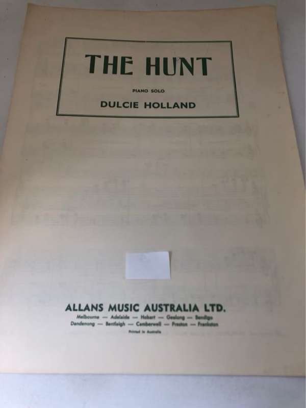 The Hunt - Dulcie Holland
