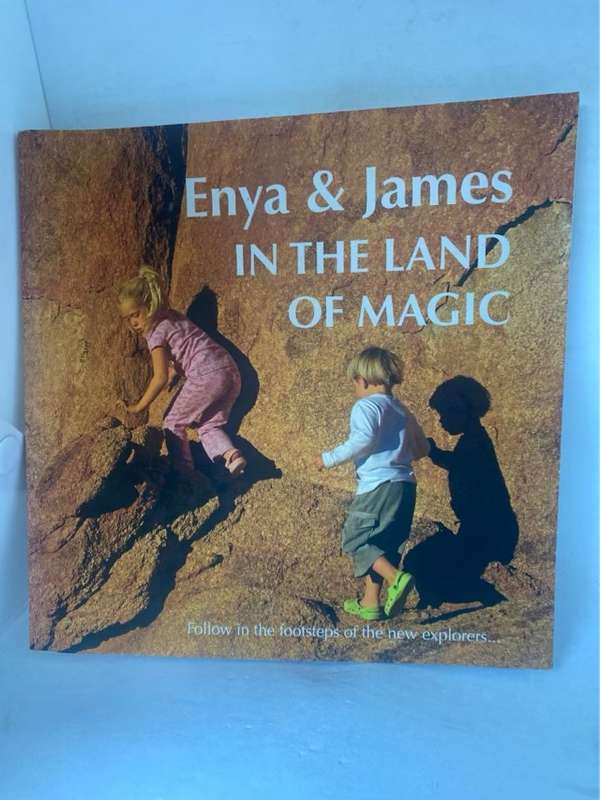 Enya & James, in the Land of Magic - Petra Vandecasteele