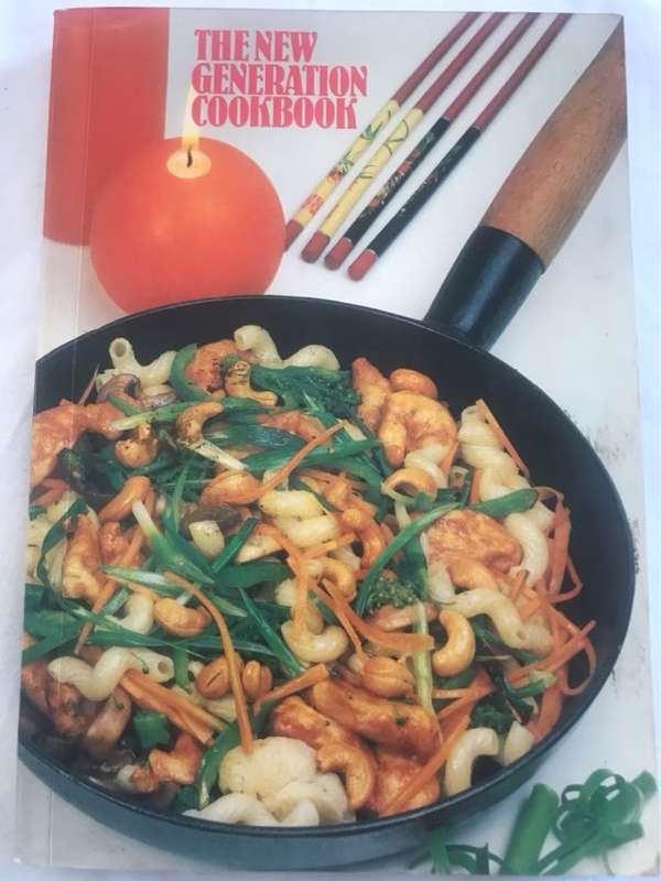 The New Generation Cookbook - Lesley Rossouw