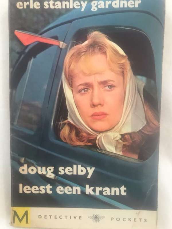 Doug Selby Leest Een Krant - Erle Stanley Gardner